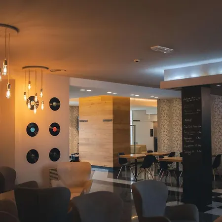 Western Mirage Fiera 4*