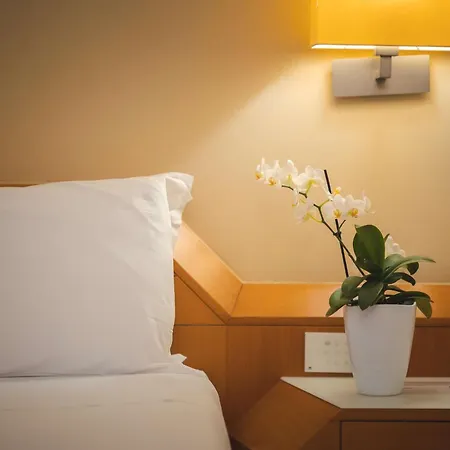 Western Mirage Fiera Hotel 4*