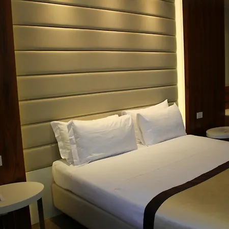 Western Mirage Fiera Hotel 4*
