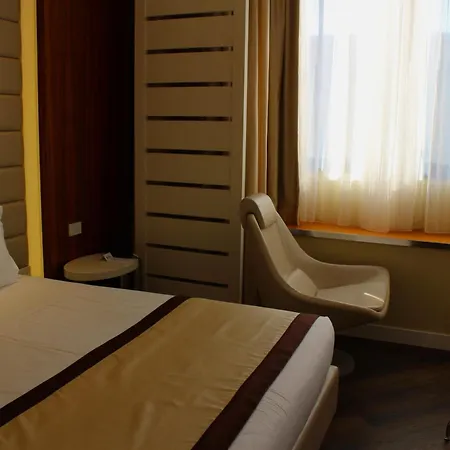 Western Mirage Fiera 4* Paderno Dugnano