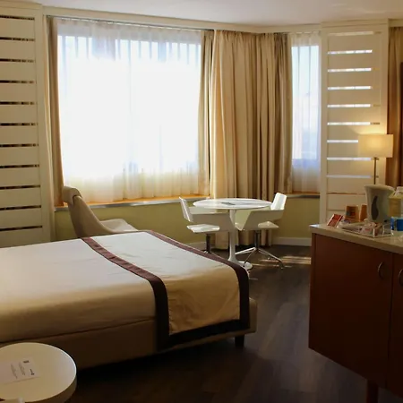 Western Mirage Fiera Hotel