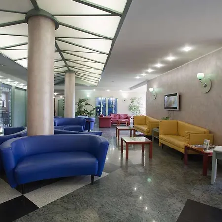 Western Mirage Fiera 4*